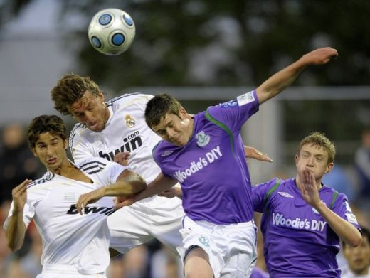 VIDEO: Cr. Ronaldo HUIDUIT la debut, Benzema a marcat: Shamrock 0-1 Real!_10