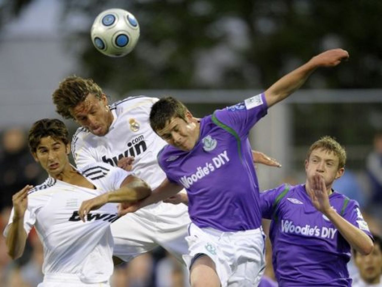 VIDEO: Cr. Ronaldo HUIDUIT la debut, Benzema a marcat: Shamrock 0-1 Real!_10