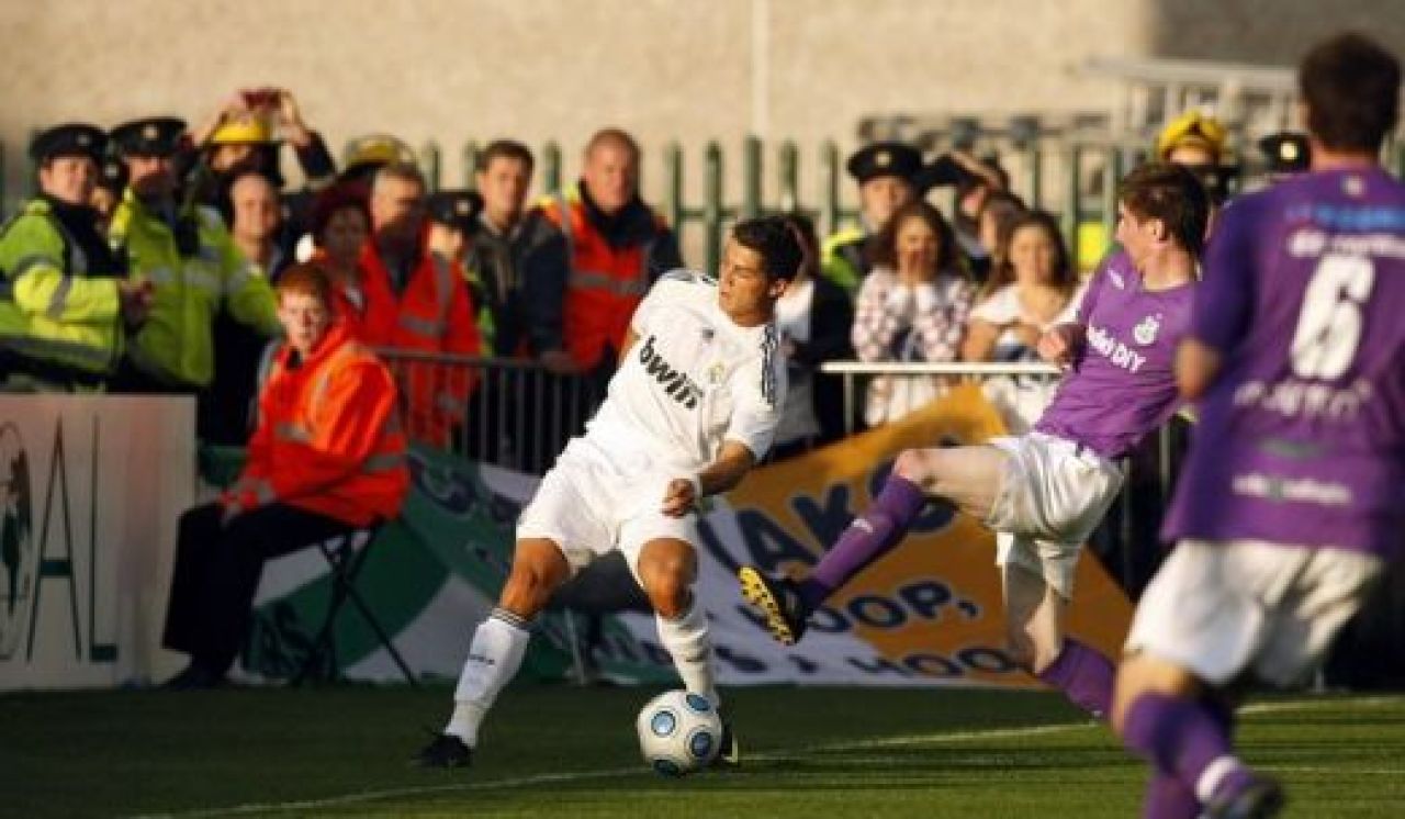 VIDEO: Cr. Ronaldo HUIDUIT la debut, Benzema a marcat: Shamrock 0-1 Real!_21
