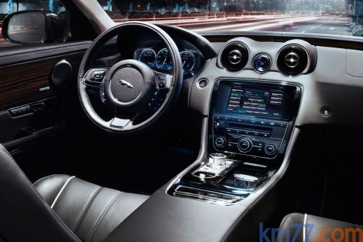 Miss Universe Romania 2009 isi prezinta masina la ProMotor!_12