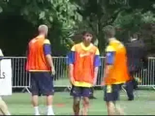 Laporta mai tare decat Gigi si Borcea!&nbsp;Vezi ce stie cu mingea presedintele Barcei!