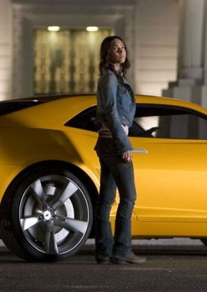 Megan Fox prezinta Chevrolet Camaro Transformers Special Edition!_22