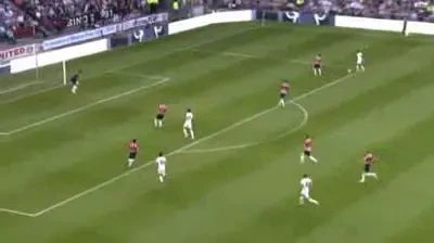 Video: Luis Figo ca-n vremurile bune! Vezi ce super gol a reusit la retregerea lui Cocu!