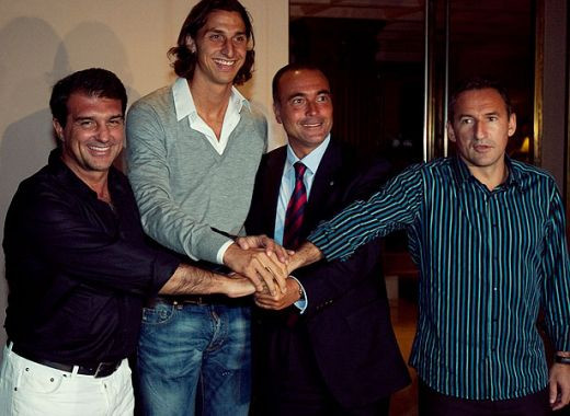 VIDEO: Ibrahimovic, prezentat in fata a 50.000 de fani la Barcelona! Vezi aici ce jonglerii a facut!_8