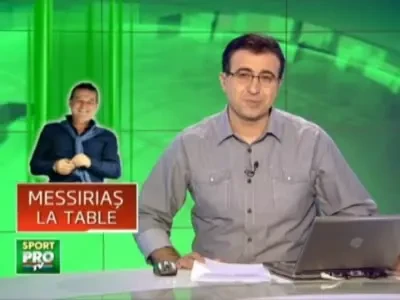 Poate fi un nou banc! VEZI&nbsp;cum isi da Gigi Becali telefonul pe silet! :)