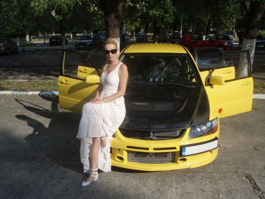 Diana Dumitrescu isi prezinta masina de curse la ProMotor, sambata, ora 12.00 - ProTv!_4