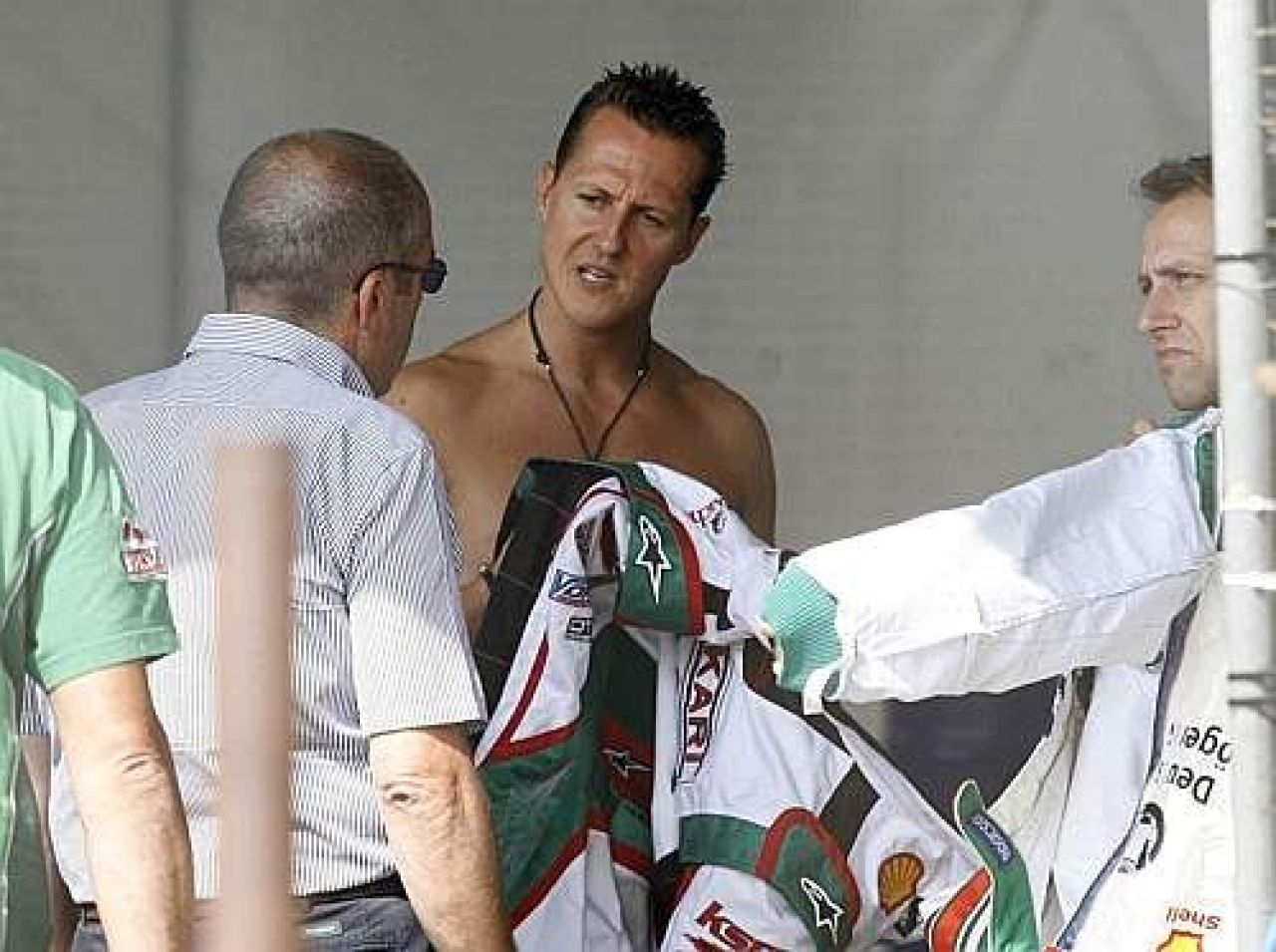 SUPER FOTO: Cum se pregateste Schumacher de revenirea in F1_5