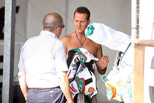 SUPER FOTO: Cum se pregateste Schumacher de revenirea in F1_21