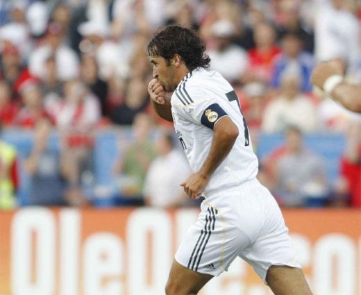 VIDEO: Spectacol Real! Kaka debuteaza, Ronaldo marcheaza! Real 5-1 Toronto!_5