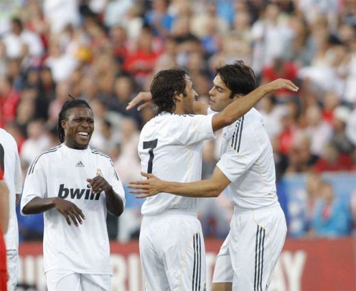 VIDEO: Spectacol Real! Kaka debuteaza, Ronaldo marcheaza! Real 5-1 Toronto!_7