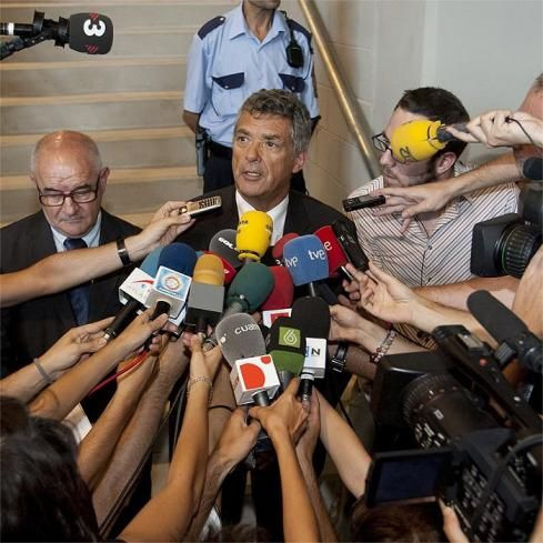 EMOTIONANT: 14.000 de oameni si-au luat adio de la Dani Jarque!_26