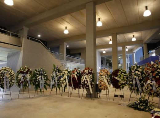 EMOTIONANT: 14.000 de oameni si-au luat adio de la Dani Jarque!_29