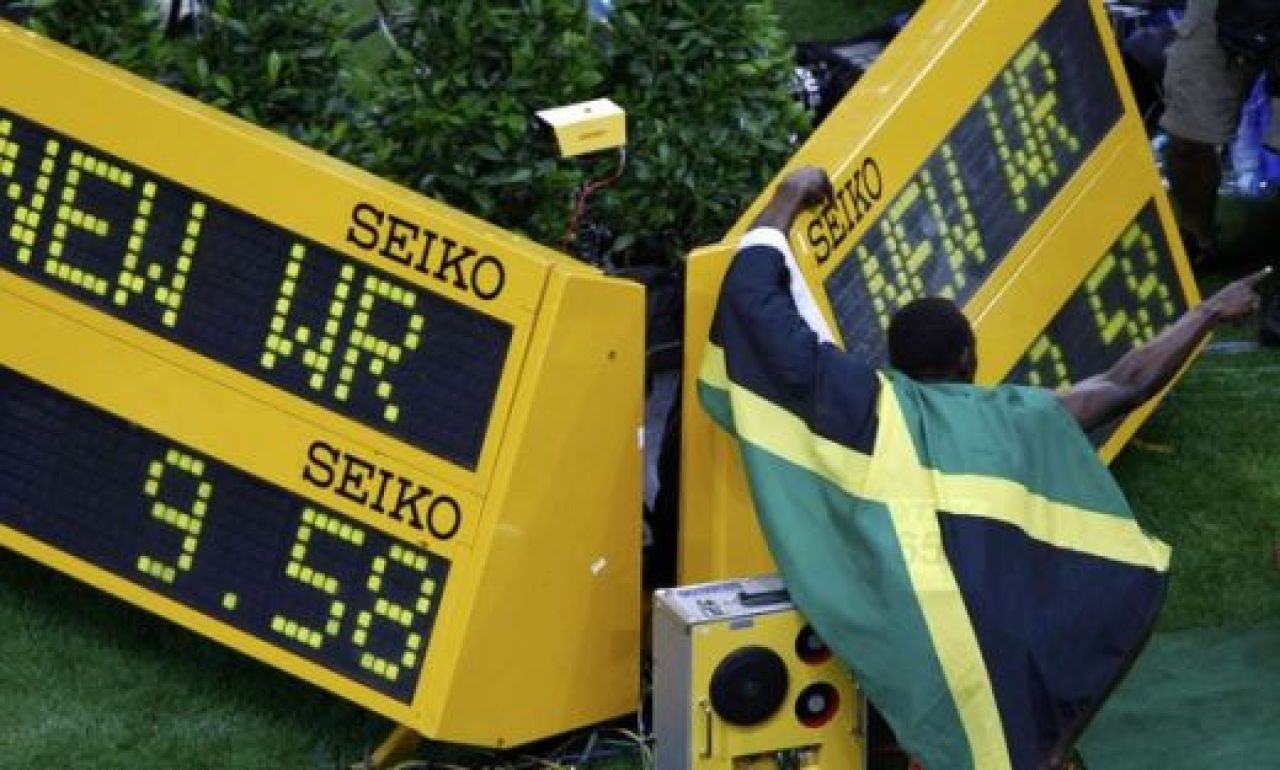 Cursa incredibila! Bolt a batut recordul mondial la 100m viteza: 9.58s_37