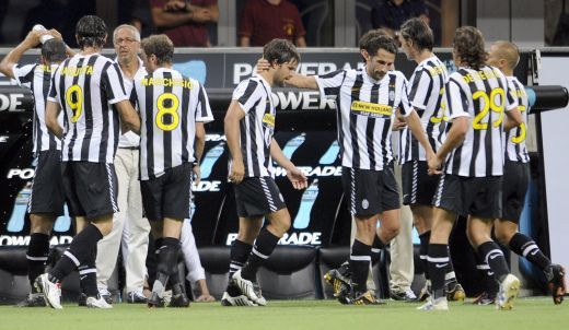 VIDEO: Milan castiga trofeul Berlusconi! Juve 1-1 AC Milan, 4-5 la penaltyuri!_3