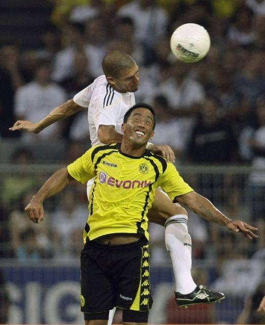 VIDEO: Galaxie de 5 stele! Dortmund 0-5 Real Madrid! Kaka, gol si pasa de geniu_6