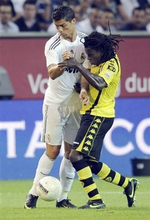 VIDEO: Galaxie de 5 stele! Dortmund 0-5 Real Madrid! Kaka, gol si pasa de geniu_15