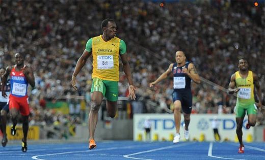 BOLT, record mondial si la 200 metri: