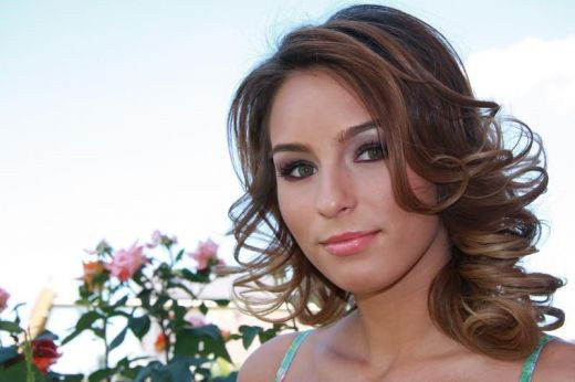 Steaua are cel mai sexy fan cu Dinamo, sora lui Ogararu: 