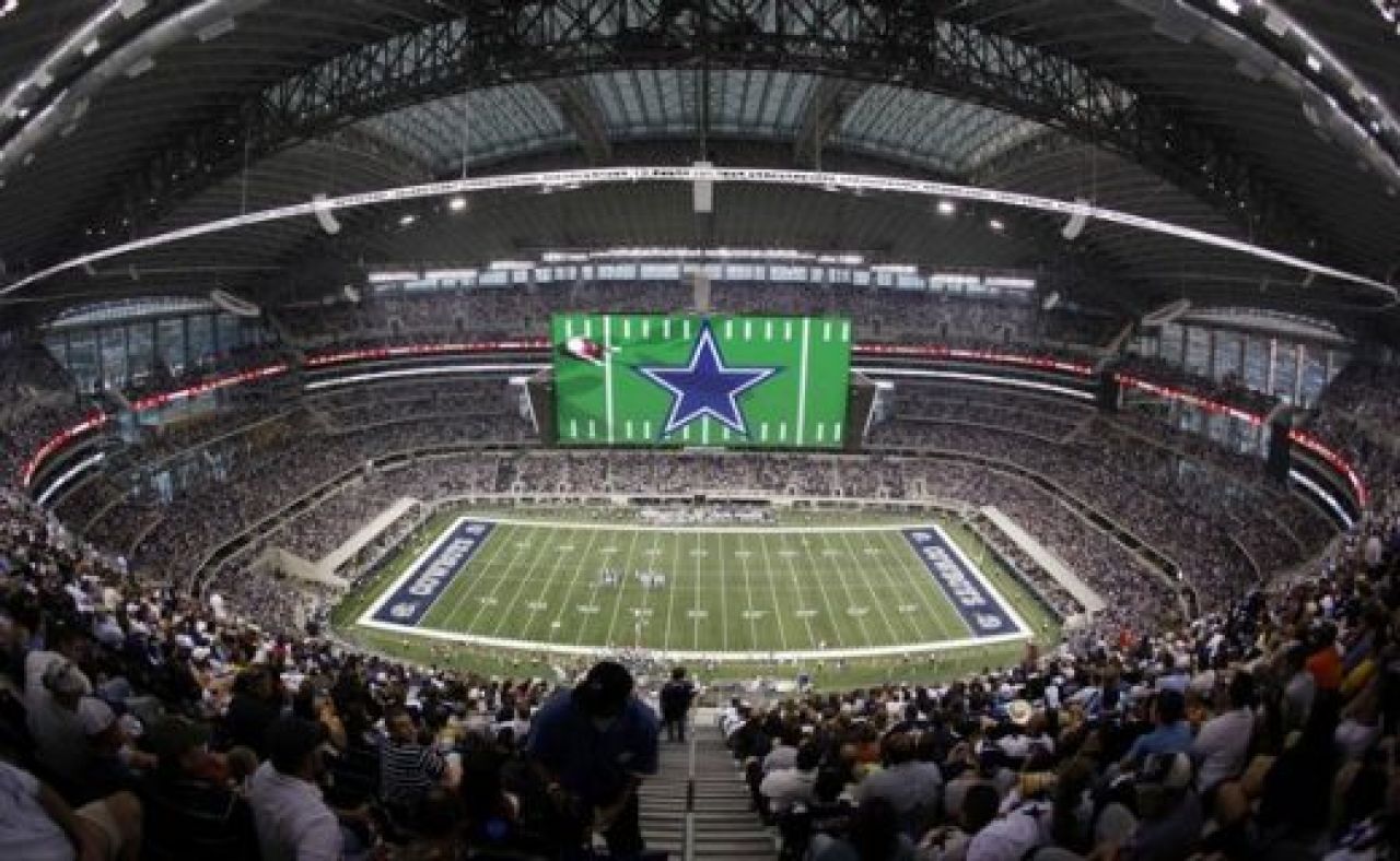 Cowboys Stadium - stadionul care a uimit America!_4