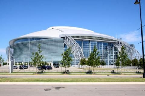 Cowboys Stadium - stadionul care a uimit America!_5