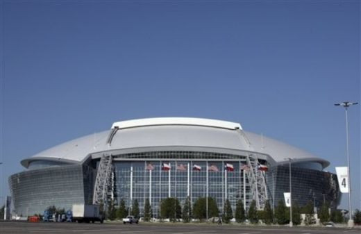 Cowboys Stadium - stadionul care a uimit America!_8