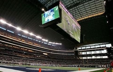 Cowboys Stadium - stadionul care a uimit America!_12