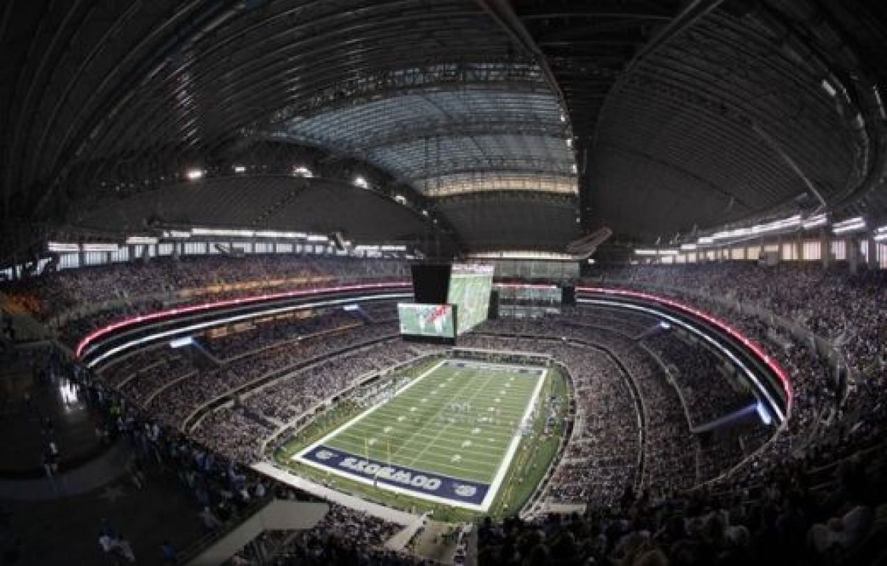 Cowboys Stadium - stadionul care a uimit America!_14