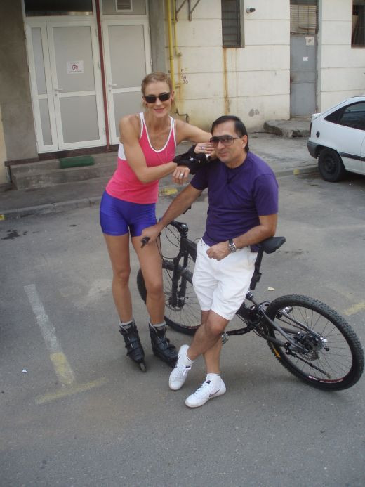 Craciunescu iese la o plimbare cu bicicleta alaturi de Roxana Ciuhulescu, sambata, 29 august, de la ora 12.00, la Pro Tv!