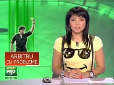 Arbitrul de la Steaua - Dinamo este un PROST si un DOBITOC !