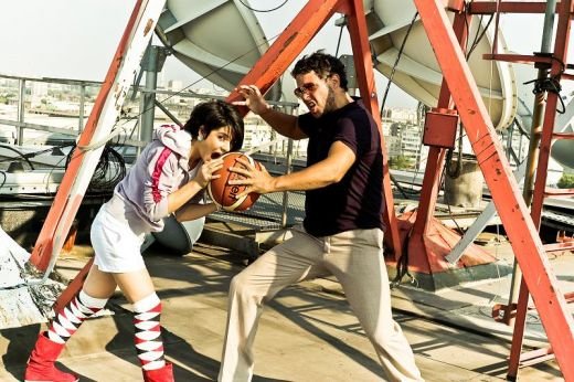 Tom Boxer, antrenor de baschet la MTV 