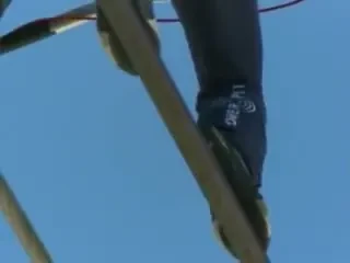 VIDEO / Cel mai NEBUN record din lume: 1 km pe o funie, la aproape 3000 de m altitudine!