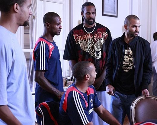 Tony Parker a incurajat nationala Frantei inaintea meciului cu Romania! FOTO_7
