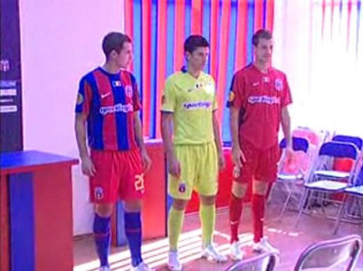 FOTO! Echipamentul Stelei in Europa League si Tanase cu nr. 6 pe spate!_7