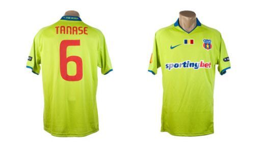 FOTO! Echipamentul Stelei in Europa League si Tanase cu nr. 6 pe spate!_12