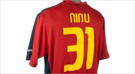 FOTO! Echipamentul Stelei in Europa League si Tanase cu nr. 6 pe spate!_17