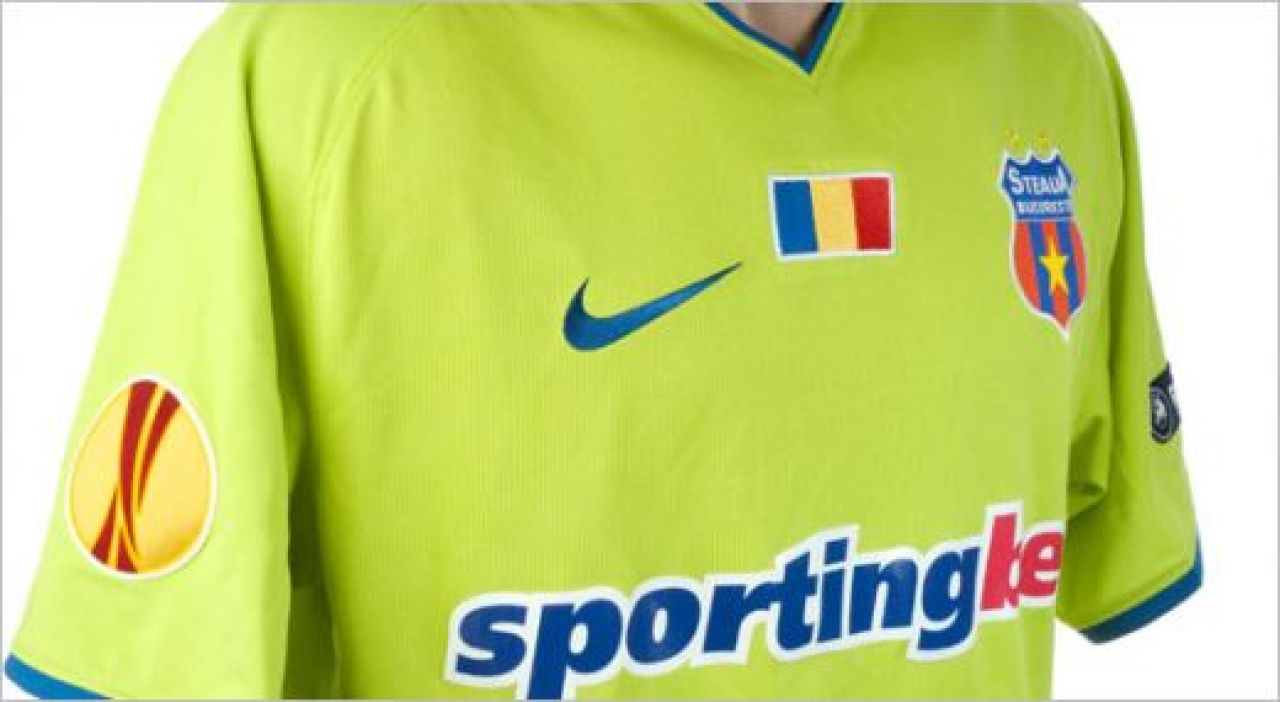 FOTO! Echipamentul Stelei in Europa League si Tanase cu nr. 6 pe spate!_19