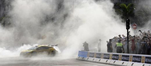 FOTO Si-a gasit drumul! 150.000 de oameni au fost la inaugurarea strazii Alonso din Spania!_13