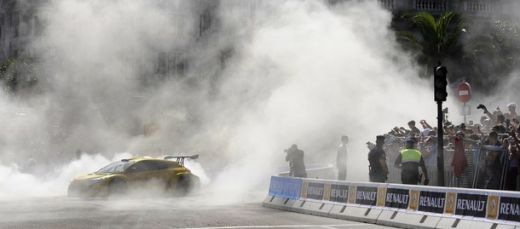 FOTO Si-a gasit drumul! 150.000 de oameni au fost la inaugurarea strazii Alonso din Spania!_13