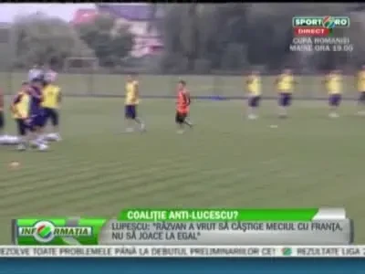 VIDEO Antrenor de vremea rea! VEZI cum ii tine Hizo umbrela lui Copos!&nbsp;:)