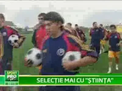 Mititelu tinerelu! Patronul&nbsp;Craiovei s-a antrenat cot la cot cu nationala de tineret!