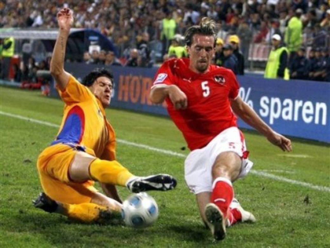 Romania 1 - 1 Austria! VEZI aici cele mai importante faze!_5