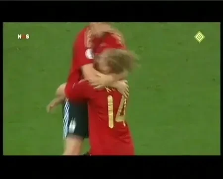Le-ar da oricand lectii lui Marica si Bucur! Vezi ce super gol a marcat Melanie in finala Euro!&nbsp;