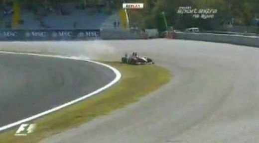 FOTO: Fisichella si-a facut praf masina pe pista! Vezi accidentului pilotului F1!_4