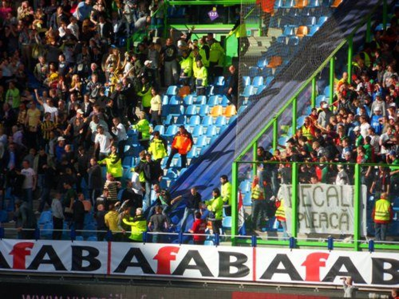 Super FOTO! Gigi Becali, contestat in Olanda la meciul lui NEC!_2