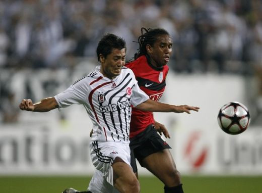 FOTO: Cu Rooney anulat, Scholes o salveaza pe United! Besiktas 0-1 Man U_25