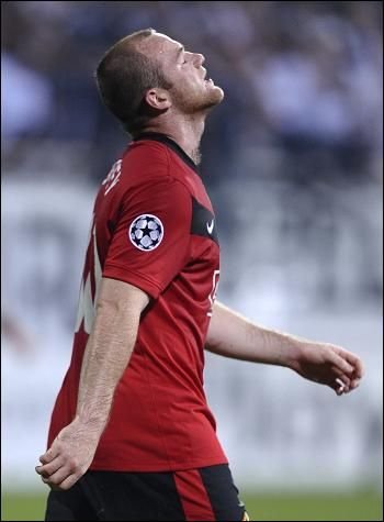 VIDEO Rooney, criza de nervi in Turcia: a dat cu ghetele de pamant!_18