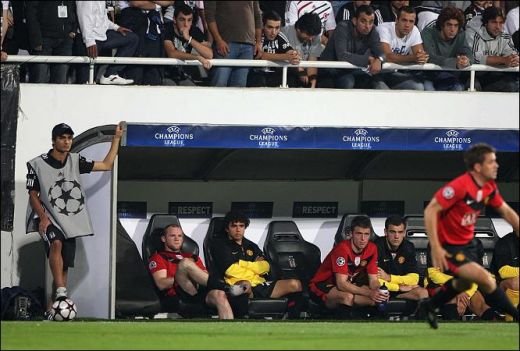 VIDEO Rooney, criza de nervi in Turcia: a dat cu ghetele de pamant!_21