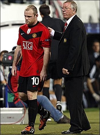 VIDEO Rooney, criza de nervi in Turcia: a dat cu ghetele de pamant!_23