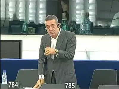 Becali SHOW in Parlamentul European! Vezi un nou discurs marca GIGI!