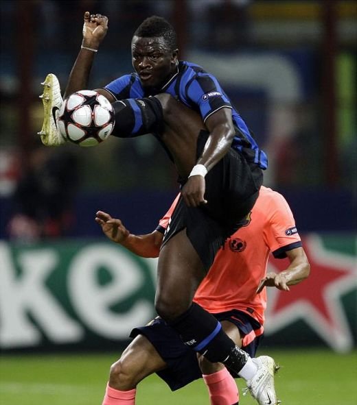 FOTO: Inter 0-0 Barcelona! Chivu, intrare criminala la Messi! Vezi intrarea!_6